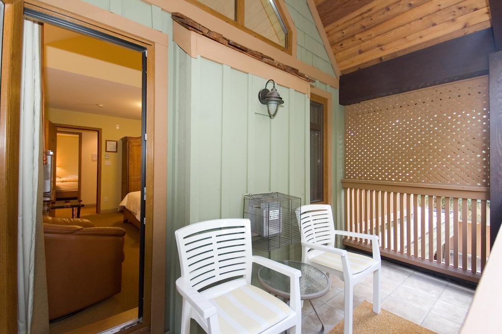 Villa Whistler Alpine Chalet Retreat & Wellness Extérieur photo