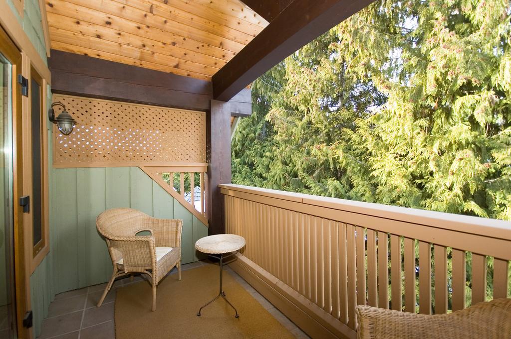 Villa Whistler Alpine Chalet Retreat & Wellness Extérieur photo