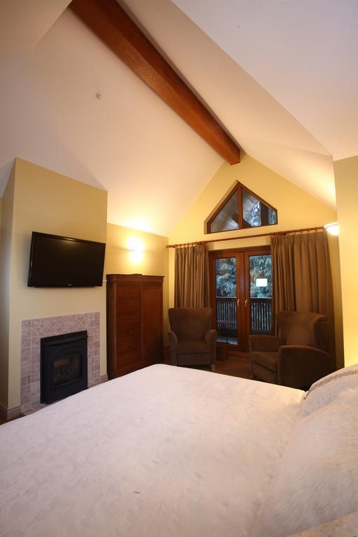 Villa Whistler Alpine Chalet Retreat & Wellness Chambre photo