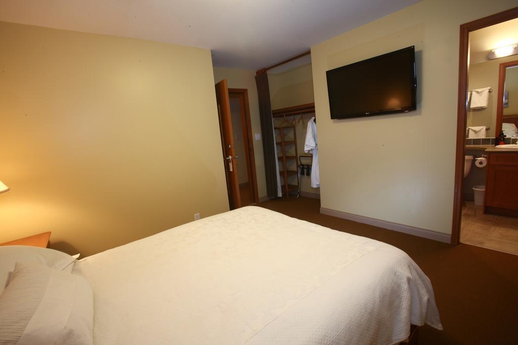 Villa Whistler Alpine Chalet Retreat & Wellness Chambre photo