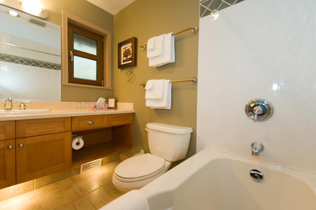 Villa Whistler Alpine Chalet Retreat & Wellness Chambre photo
