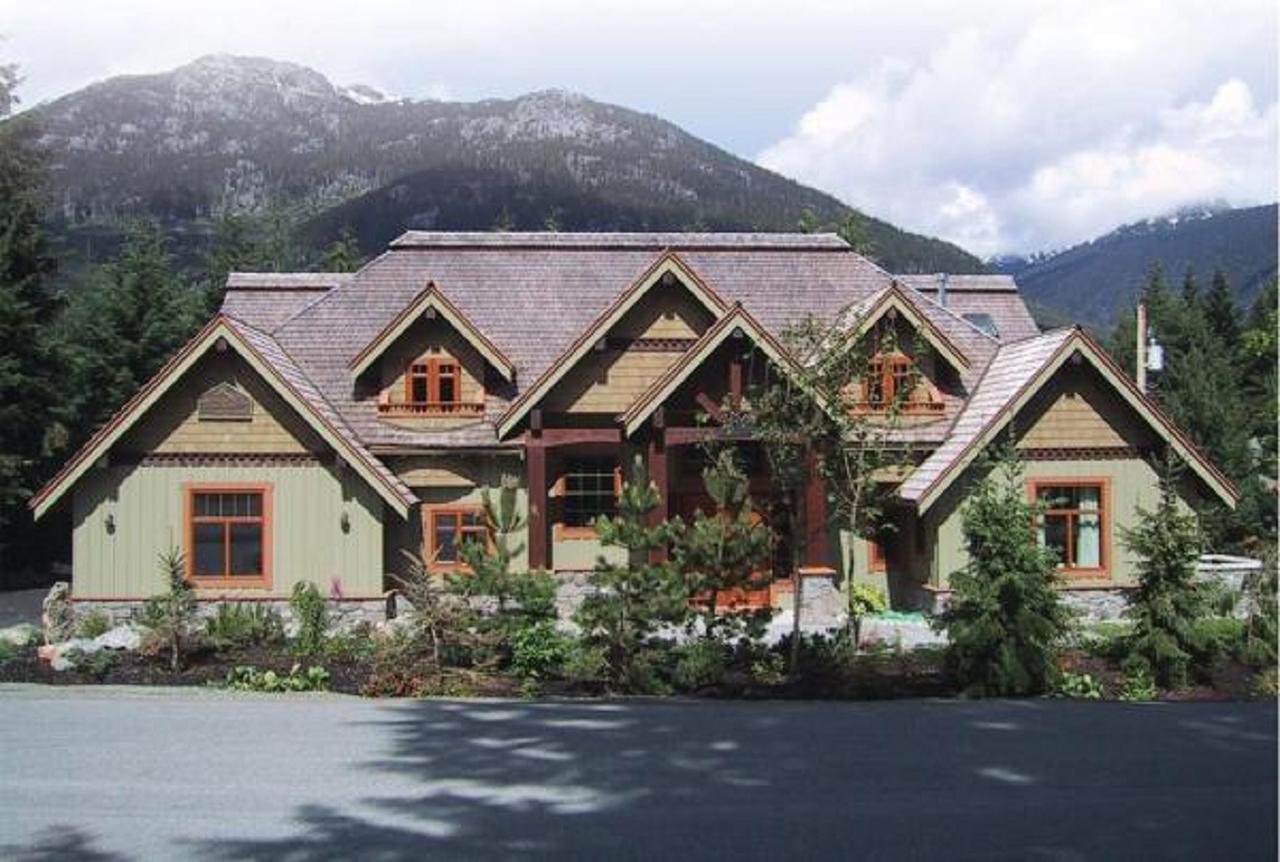 Villa Whistler Alpine Chalet Retreat & Wellness Extérieur photo